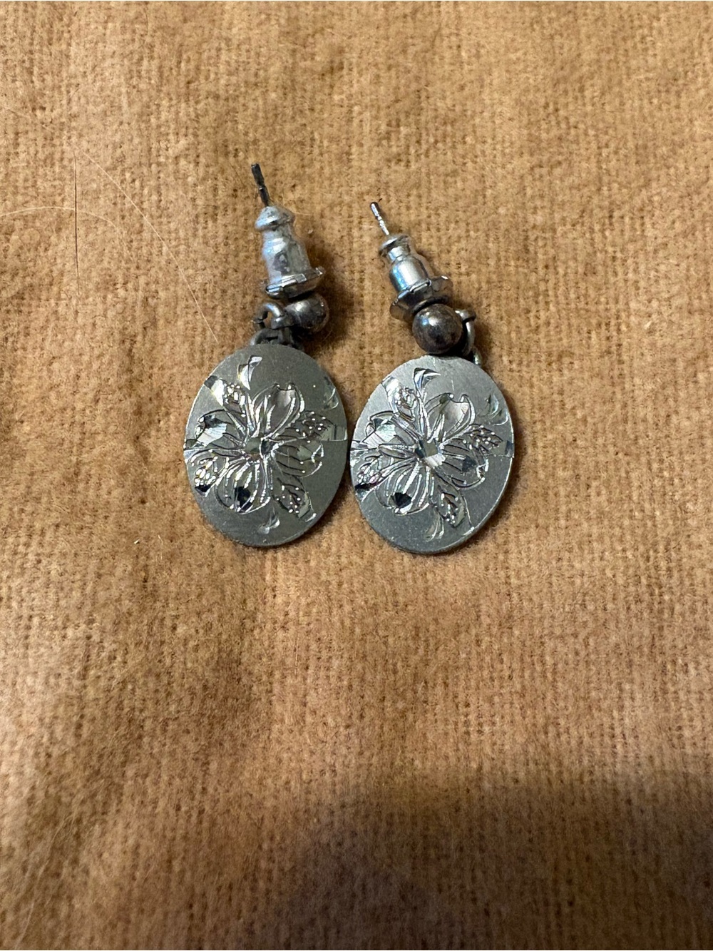💍3 for $15💍 Silver Floral Oval Drop Engraved Pewter Earrings